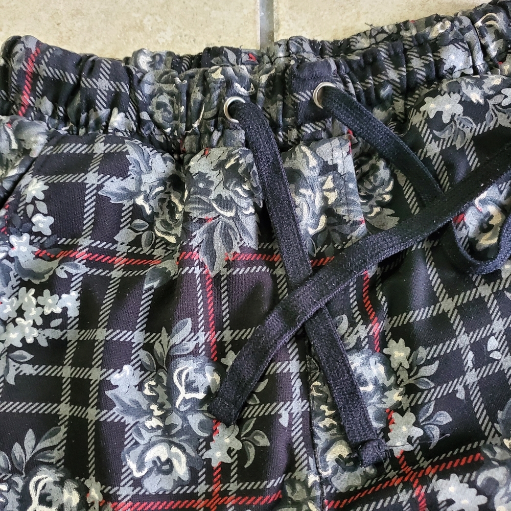 sweats - Picture 2 of 4